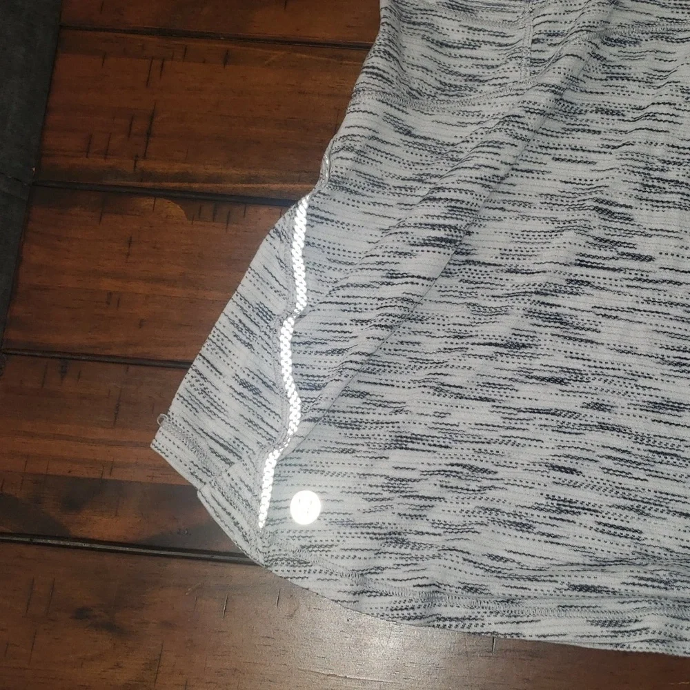 Lululemon 2 in 1 on track tank